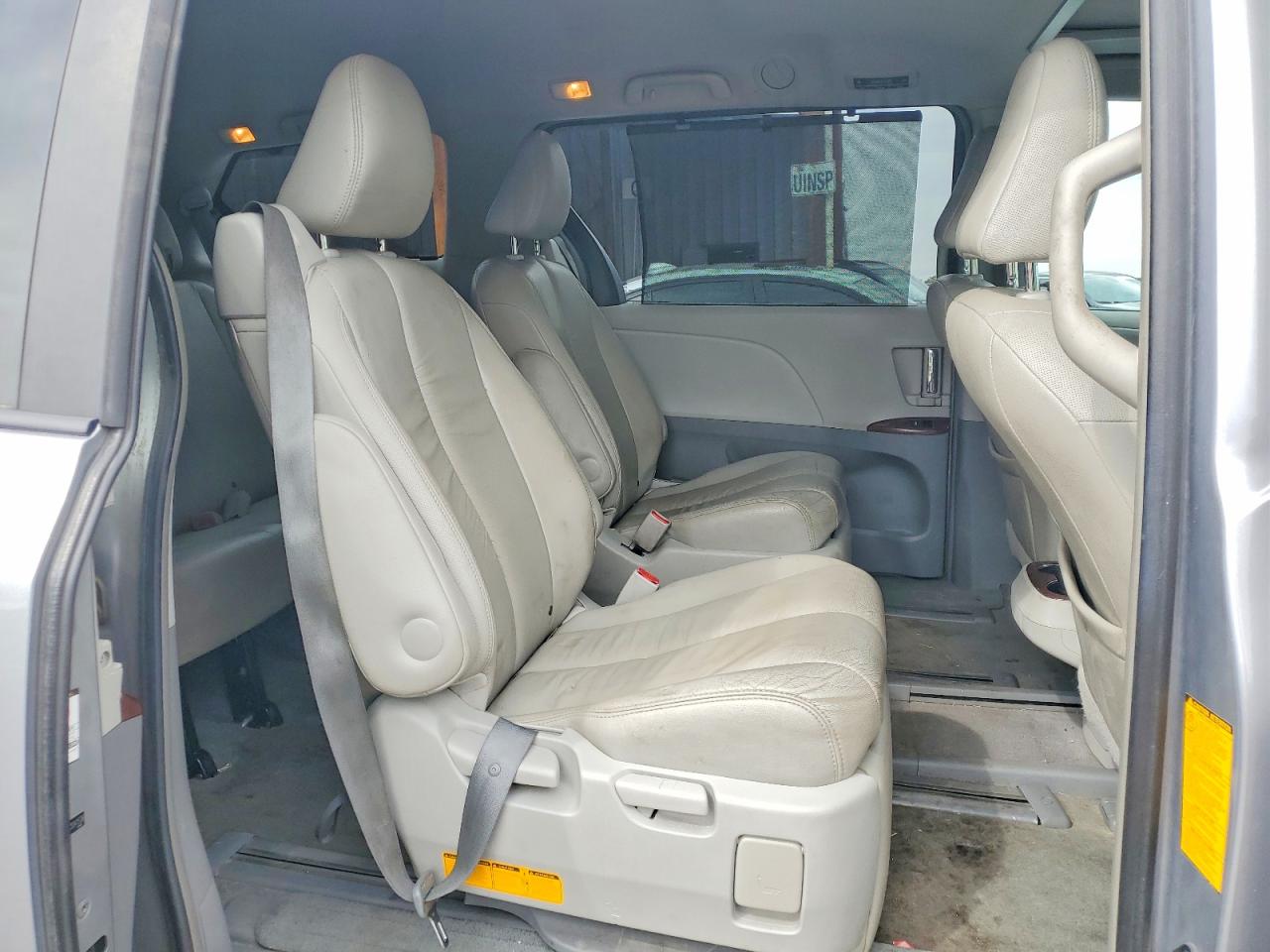 Toyota Sienna Xle 7-passenger