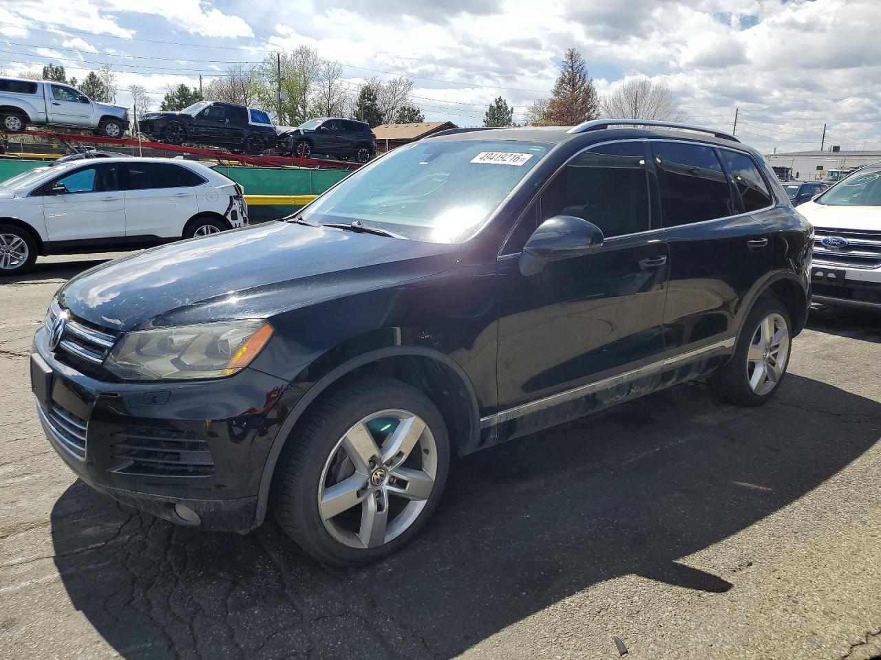Salvage Volkswagen Touareg Image