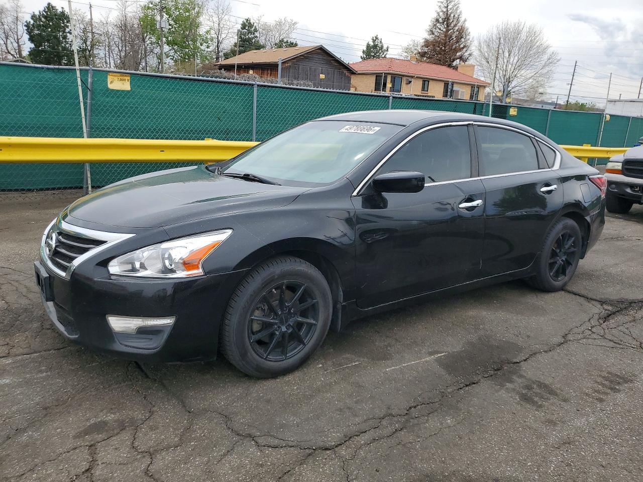 Salvage Nissan Altima Image