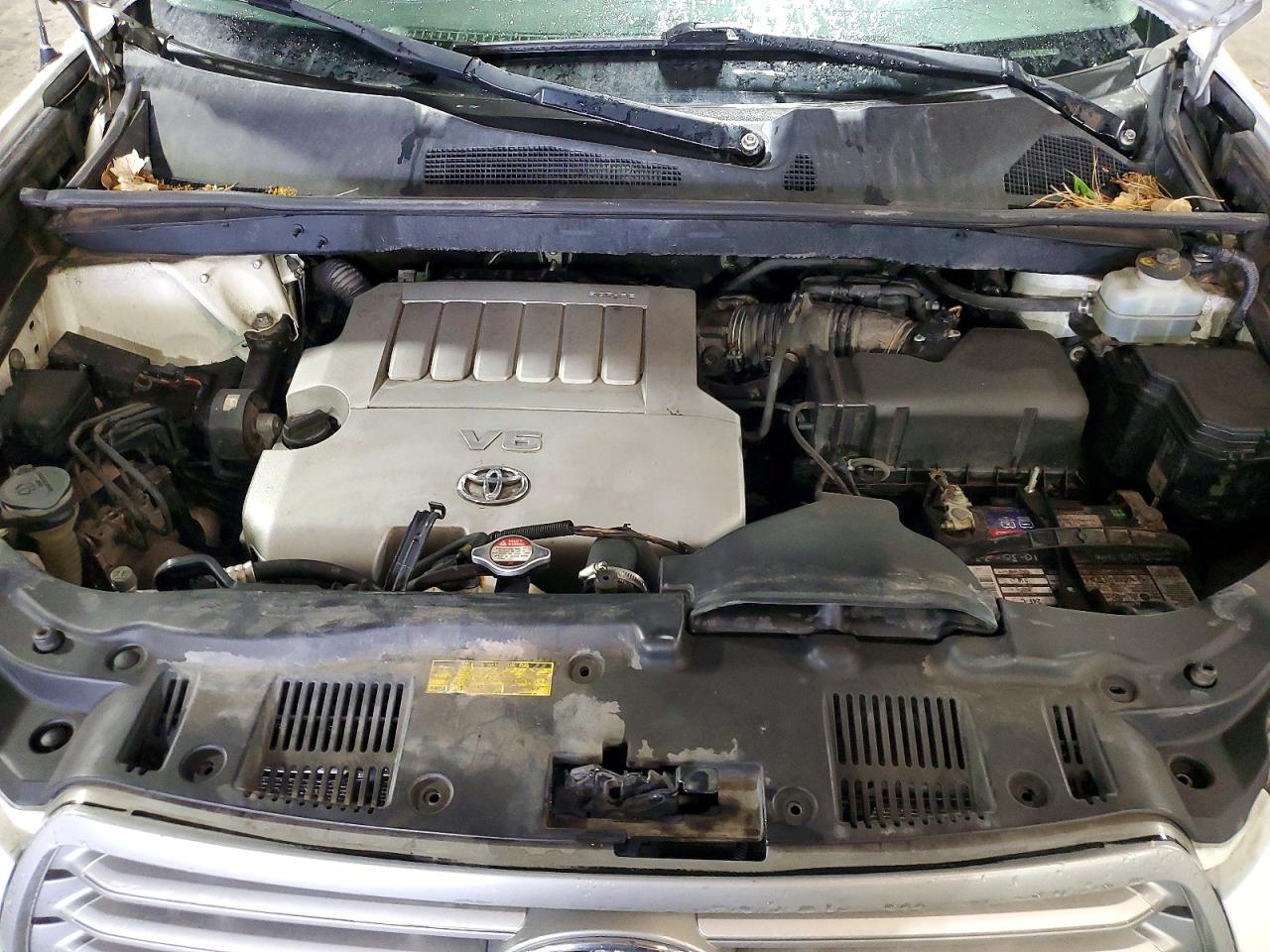 Toyota Highlander Base