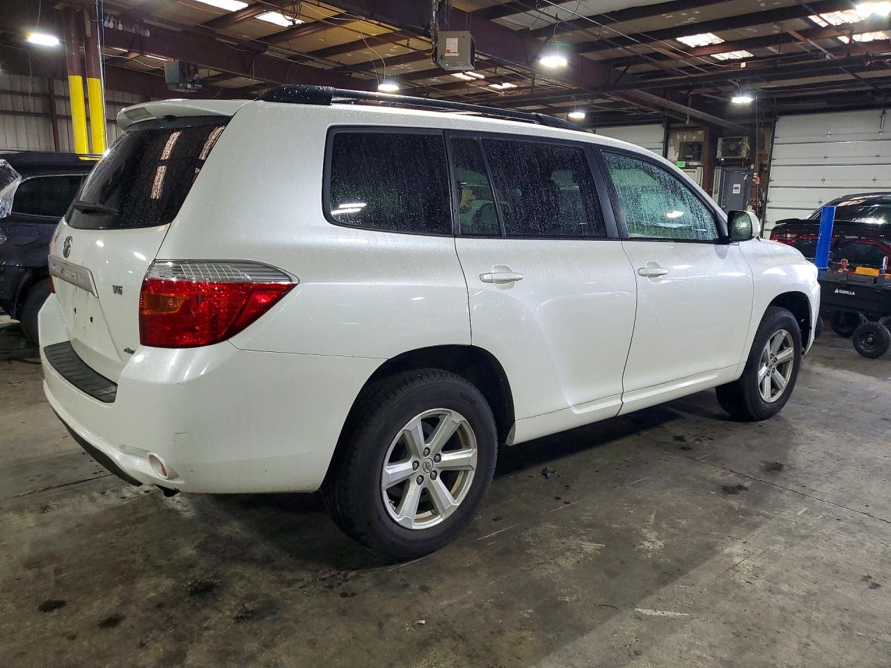 Toyota Highlander Base