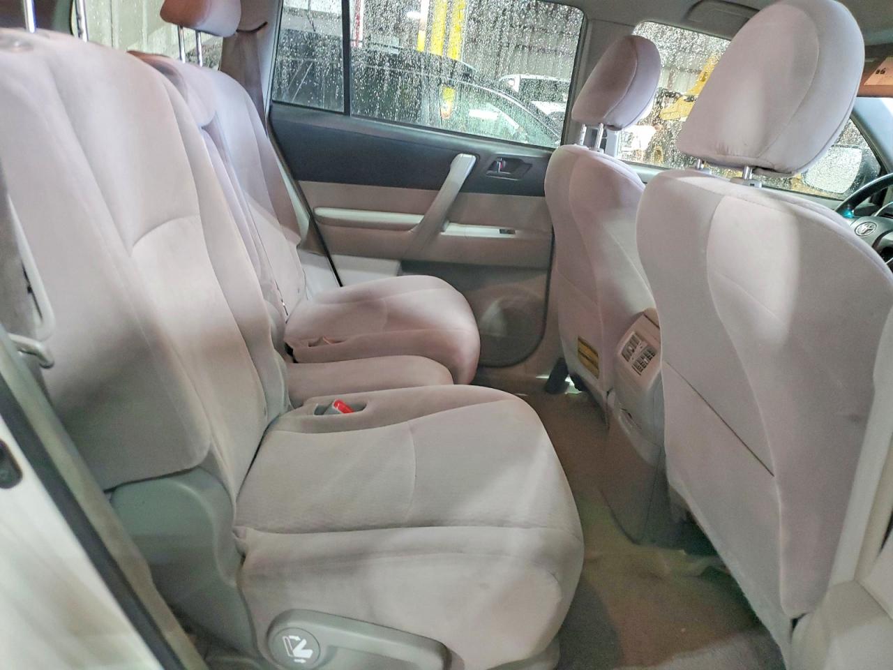 Toyota Highlander Base