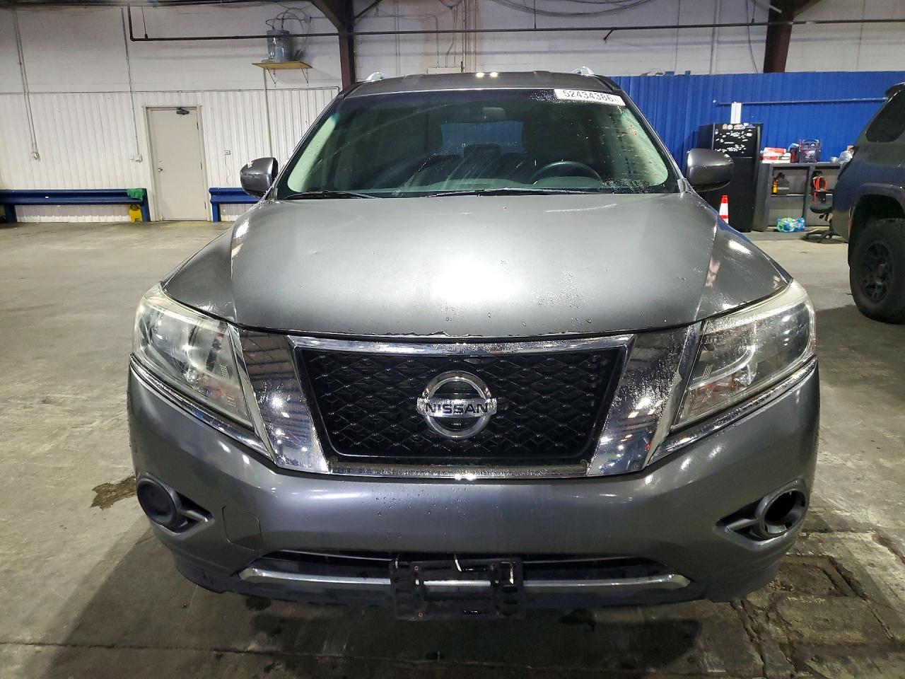 Nissan Pathfinder S