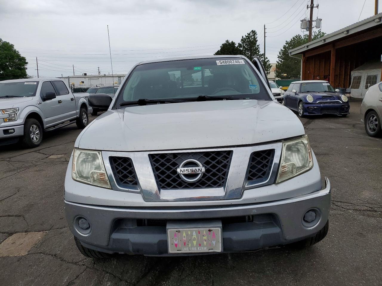 Nissan Frontier Se V6