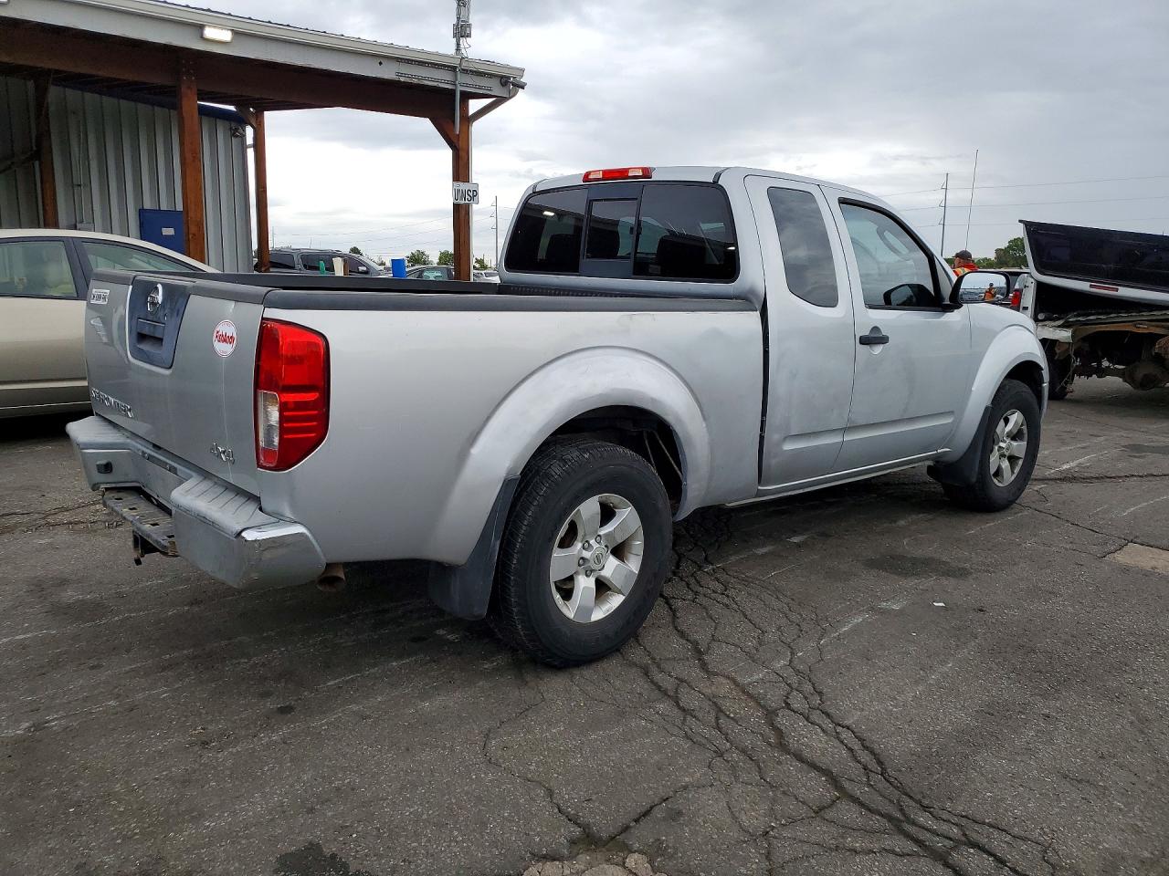 Nissan Frontier Se V6