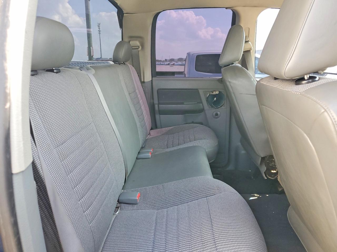 Dodge Ram 1500 St