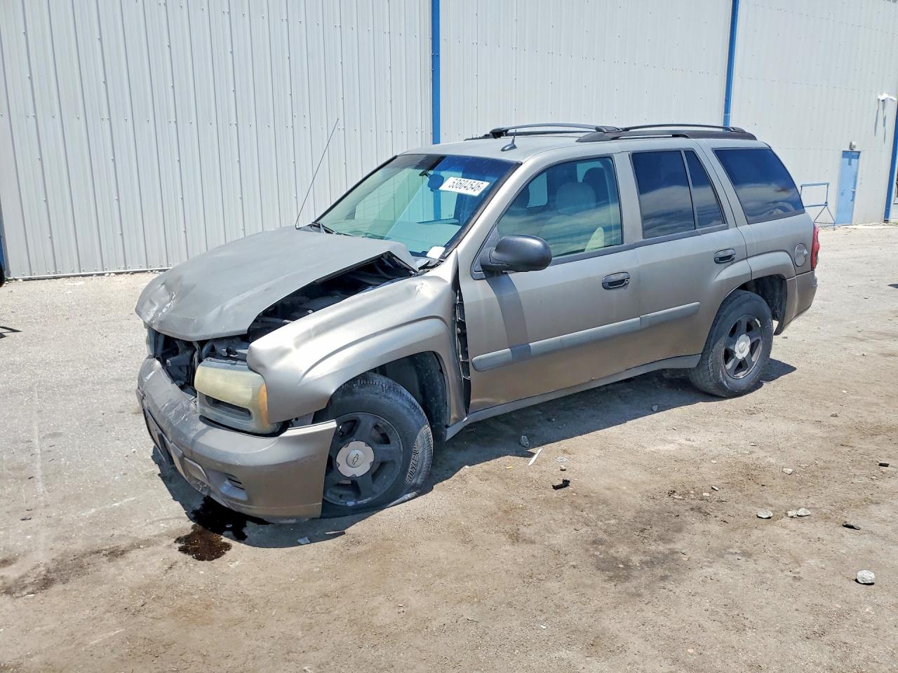 Salvage Chevrolet Trailblazer Image