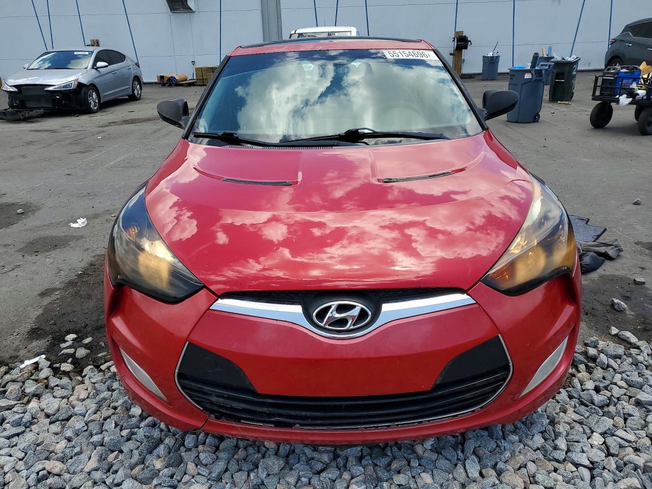 Hyundai VELOSTER Base