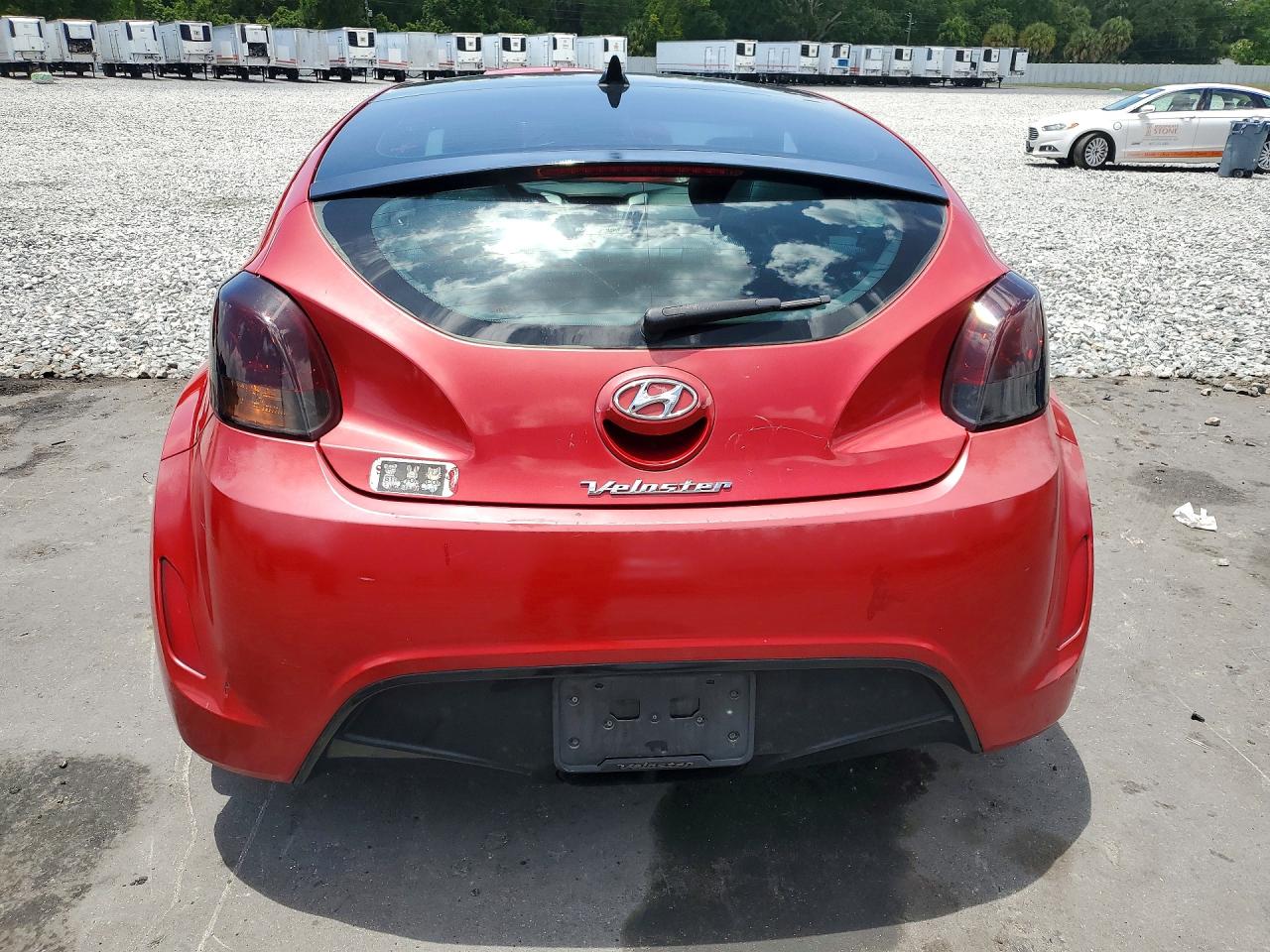 Hyundai VELOSTER Base