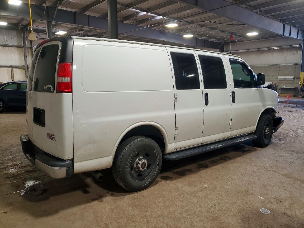 GMC Savana G2500