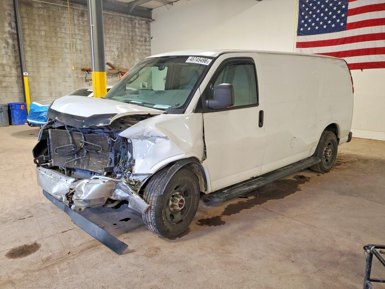 Salvage GMC Savana Image