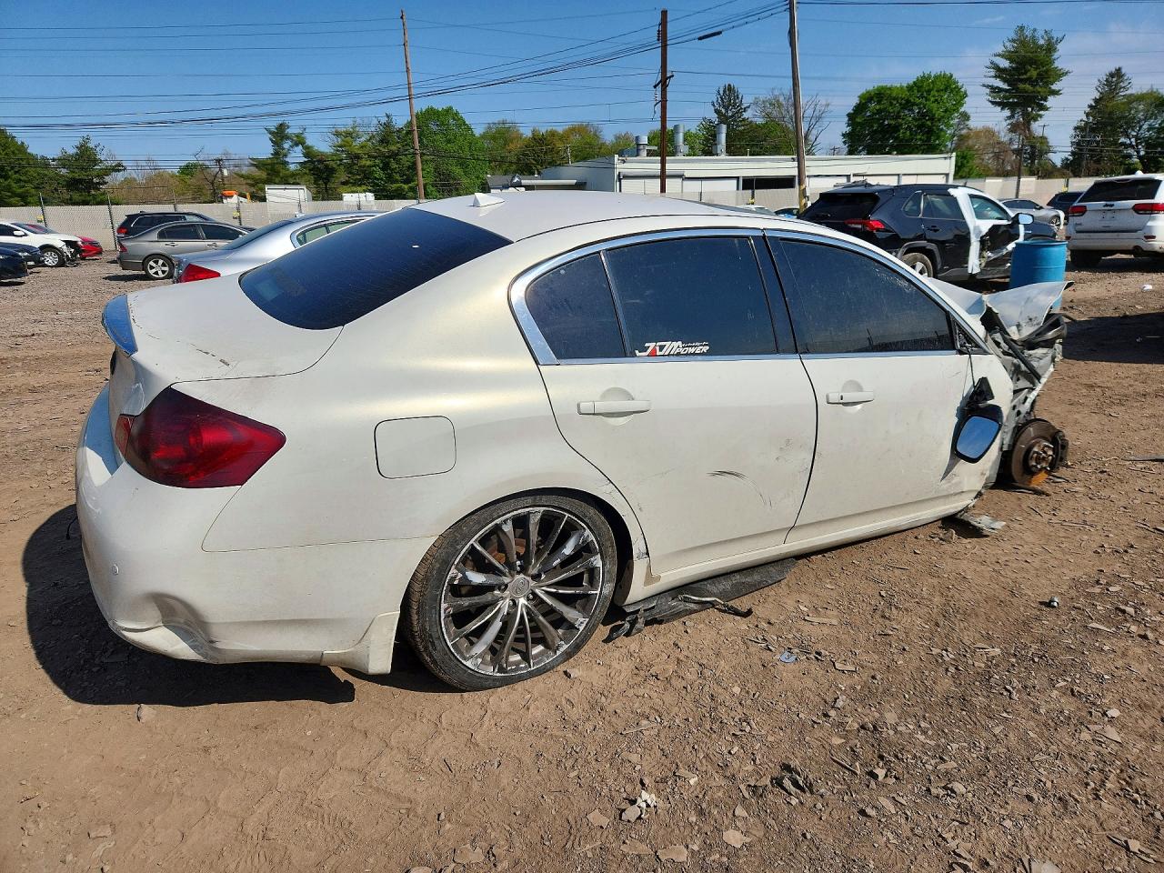 INFINITI G37 X
