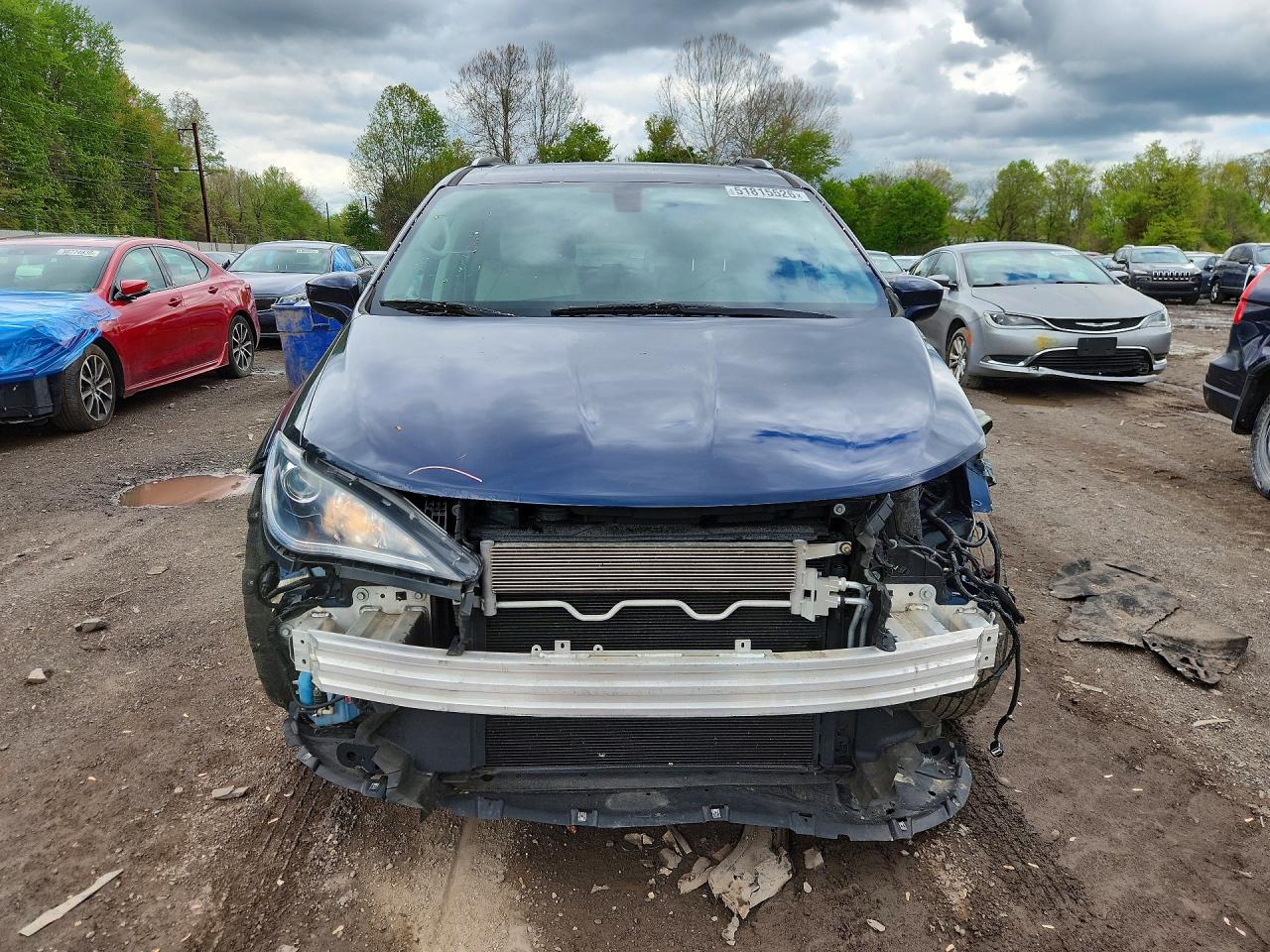 Chrysler Pacifica Touring L