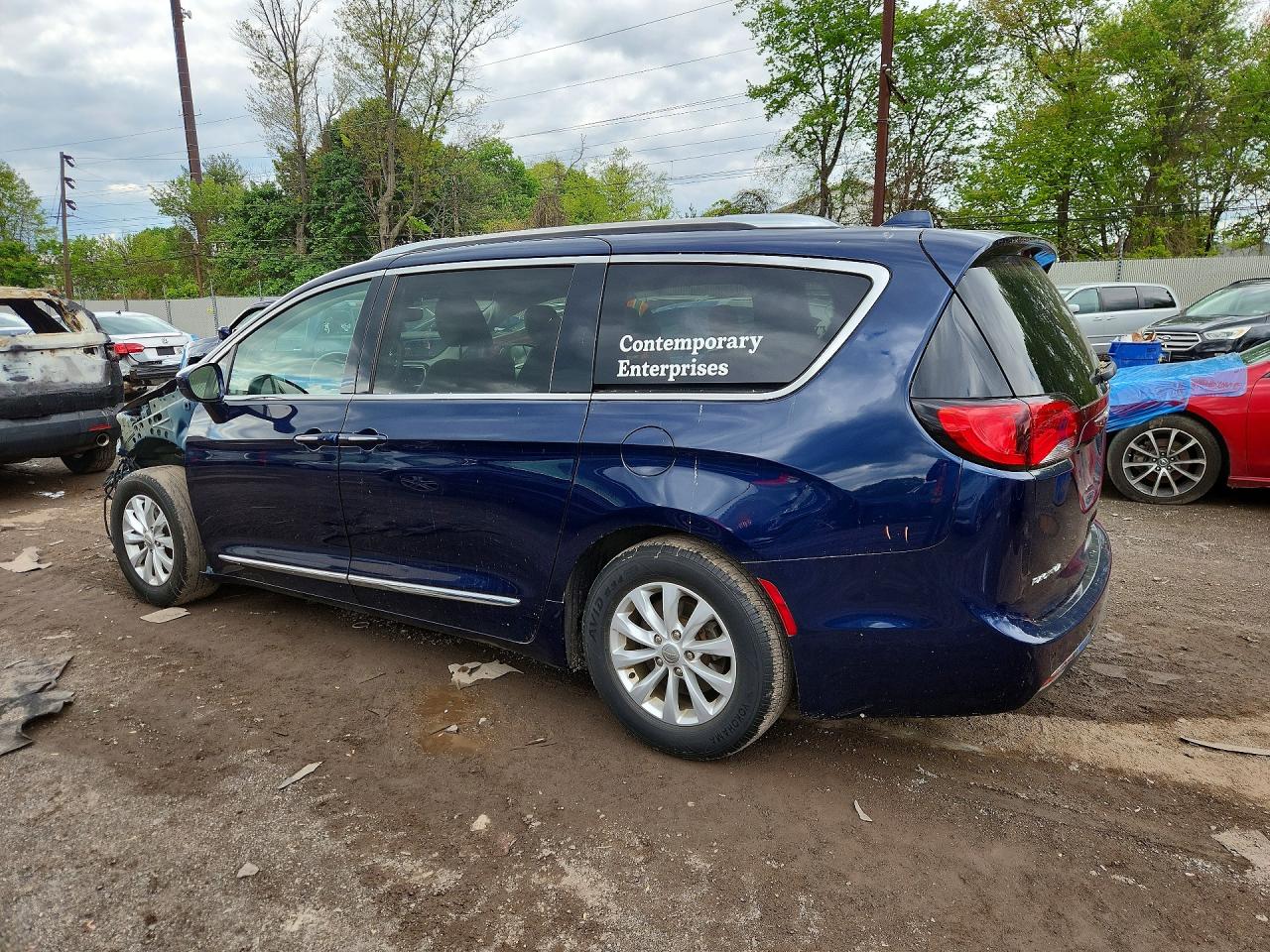 Chrysler Pacifica Touring L