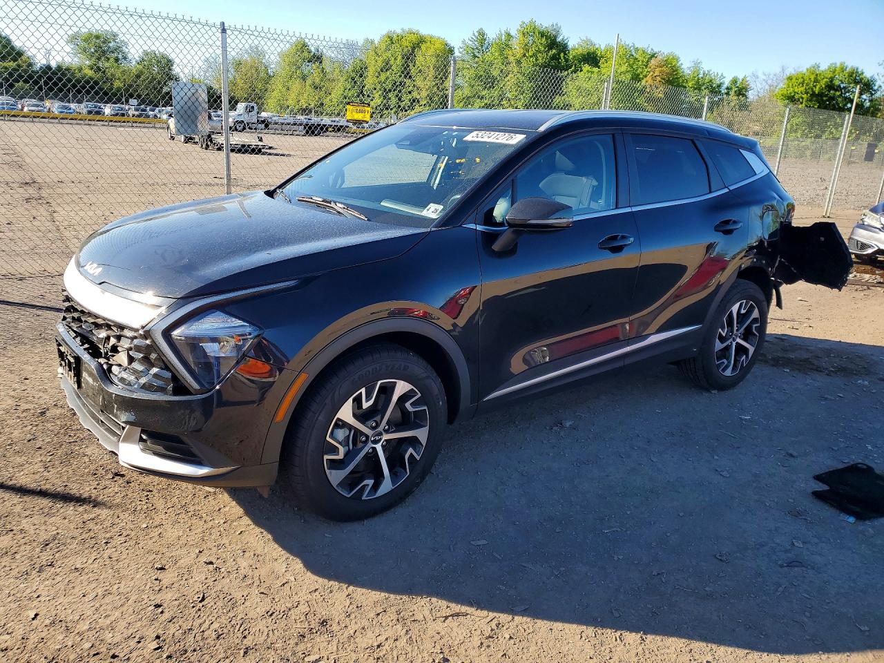 Salvage Kia Sportage Image