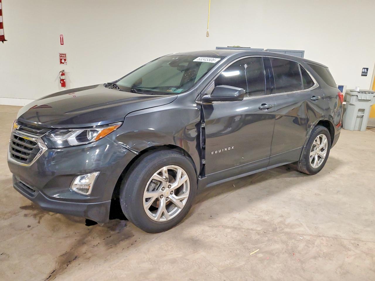 Salvage Chevrolet Equinox Image
