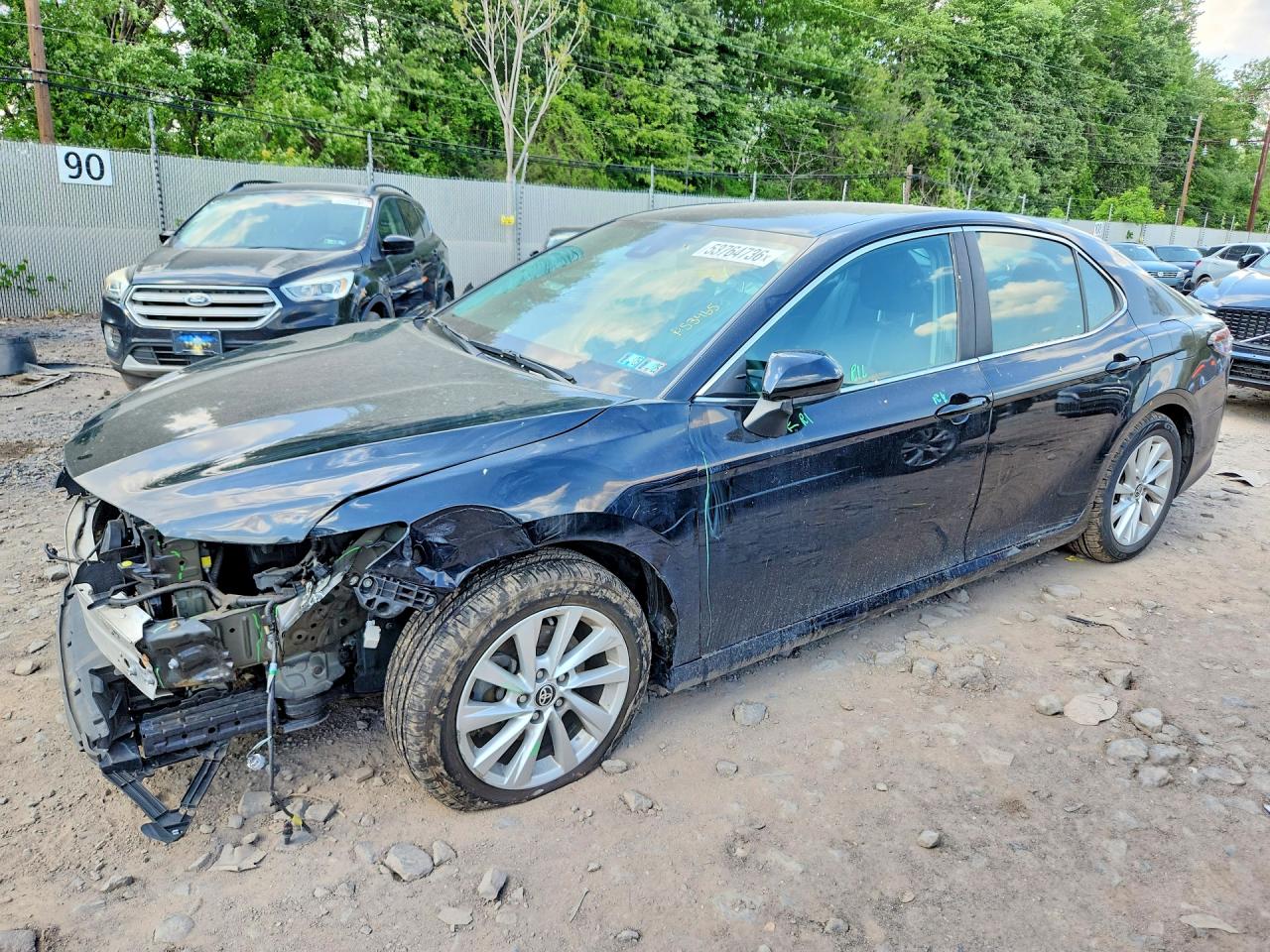 Salvage Toyota Camry Image