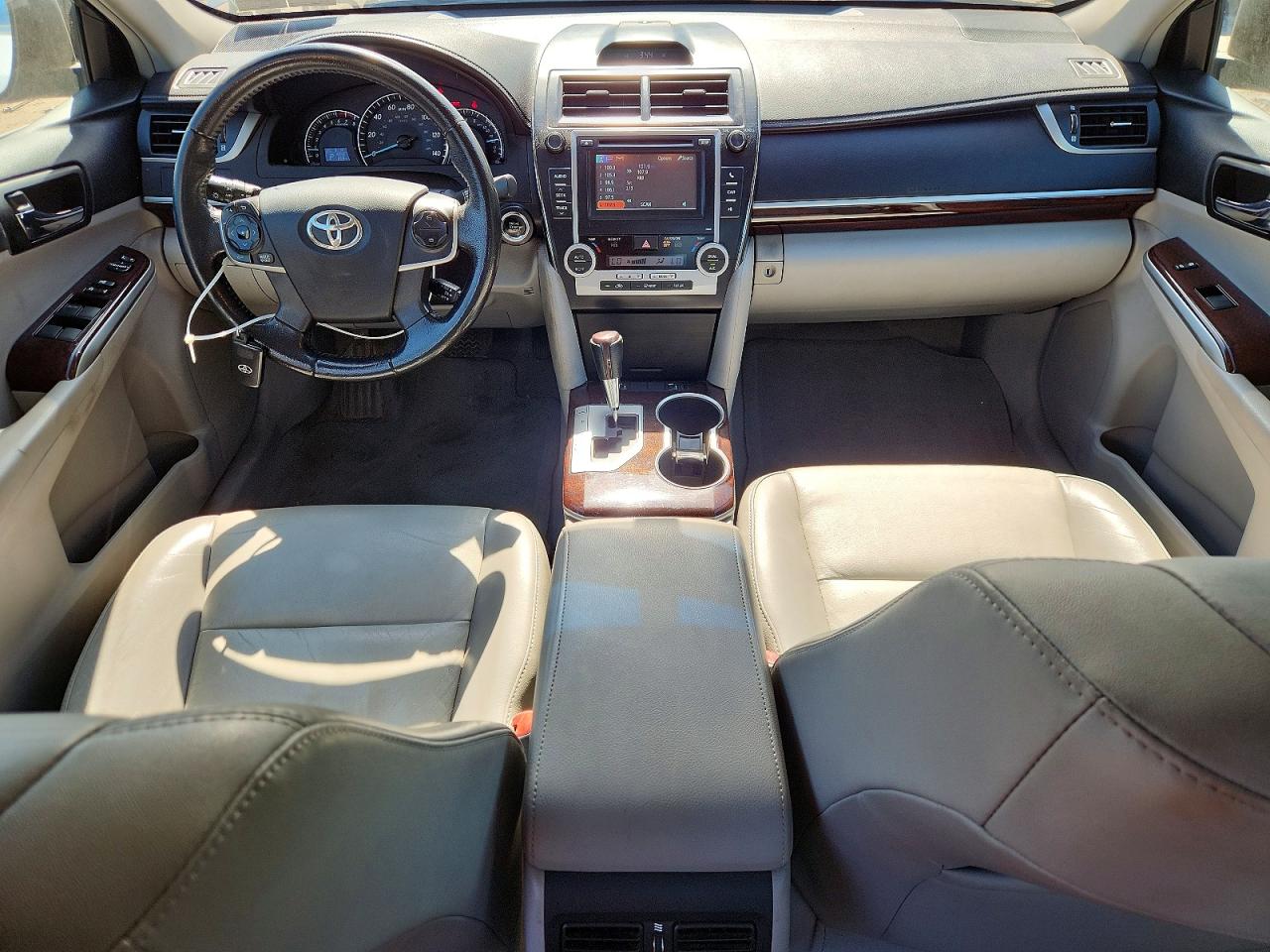 Toyota Camry Xle