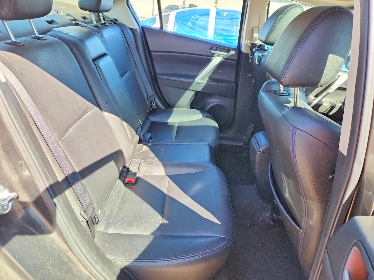 Mazda 3 I