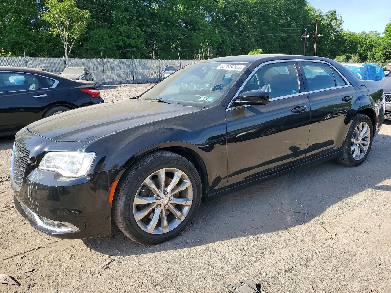 Salvage Chrysler 300 Image