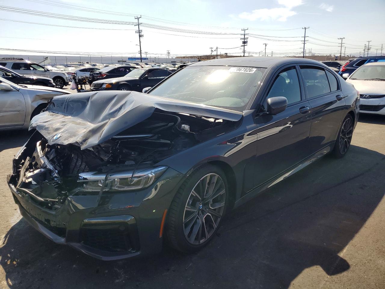 Salvage BMW 7 Series Image