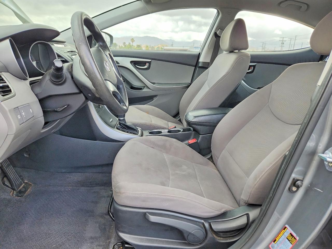 Hyundai ELANTRA Se