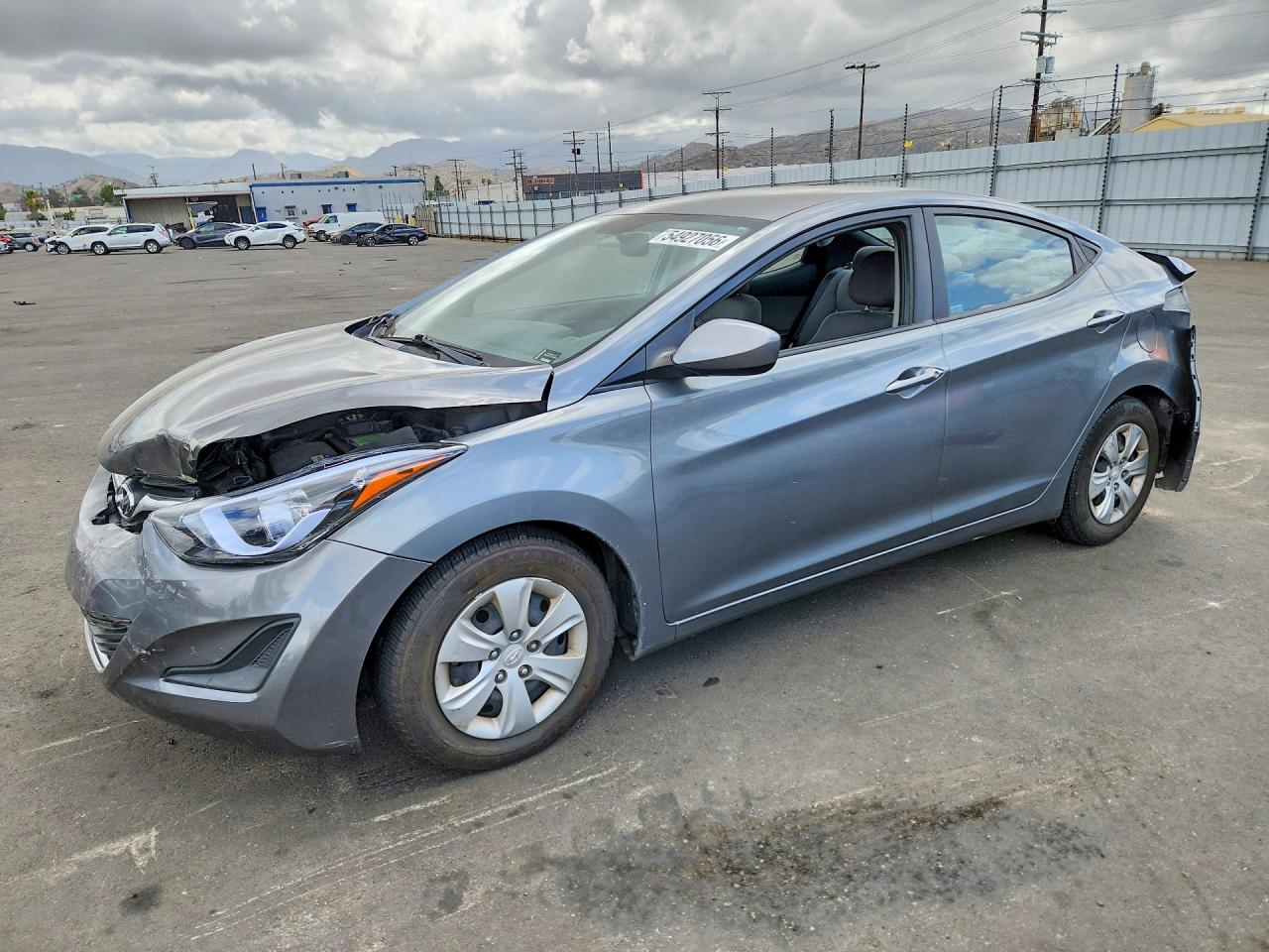 Salvage Hyundai ELANTRA Image