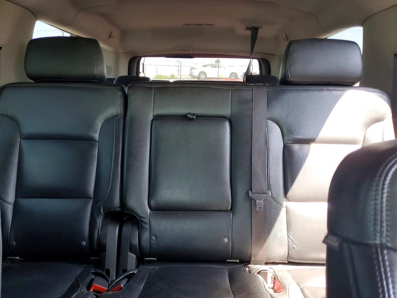 Chevrolet Suburban C1500 Ls