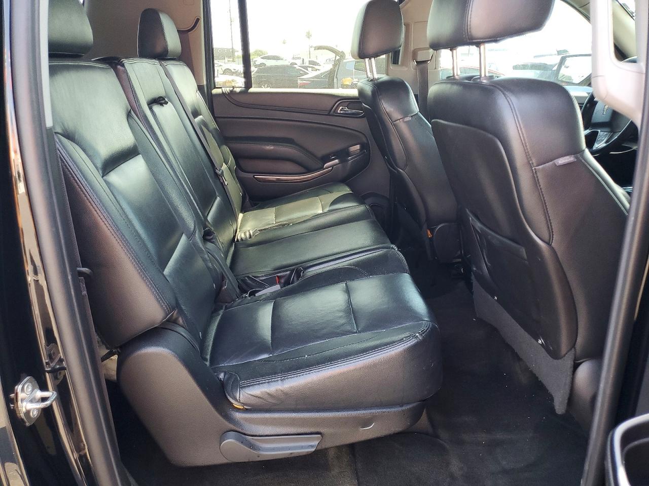 Chevrolet Suburban C1500 Ls