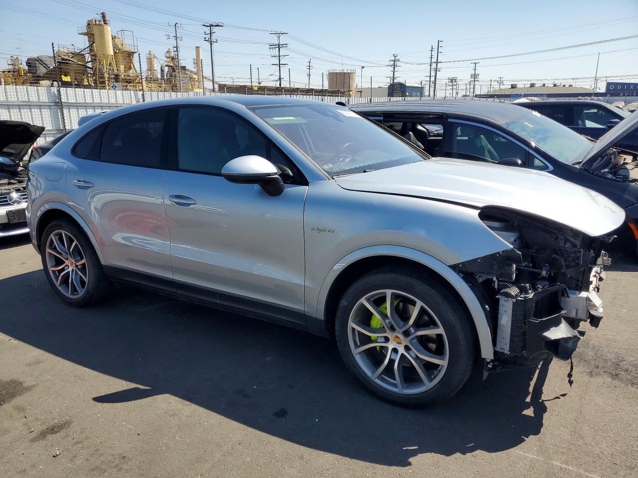 Porsche Cayenne E Hybrid Coupe