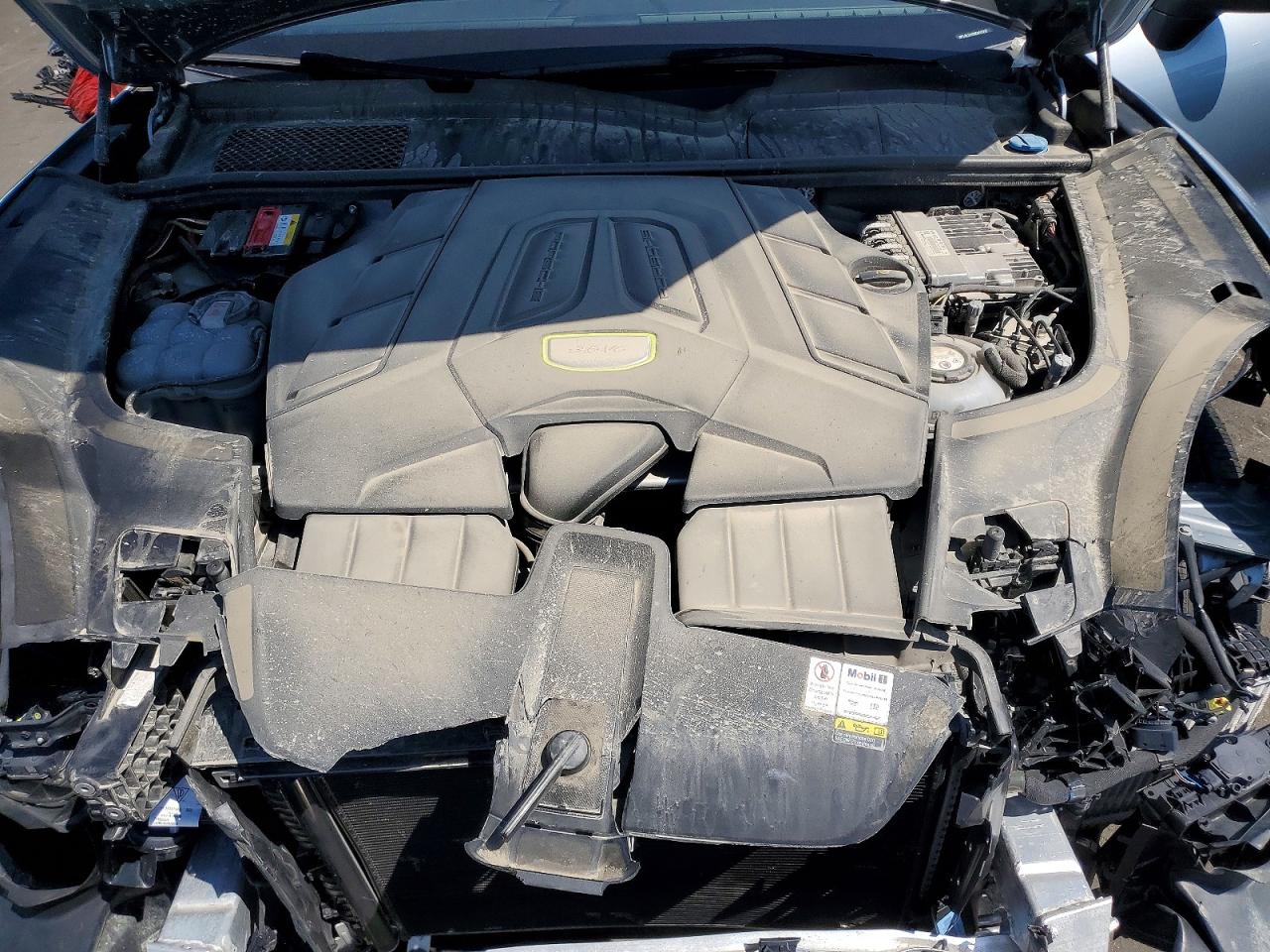 Porsche Cayenne E Hybrid Coupe
