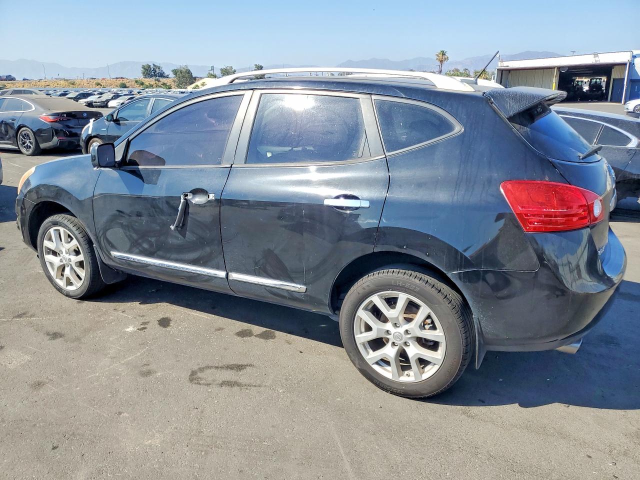 Nissan Rogue S