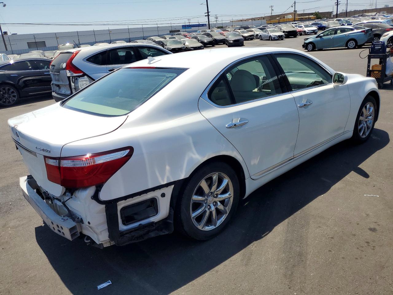 Lexus LS 460