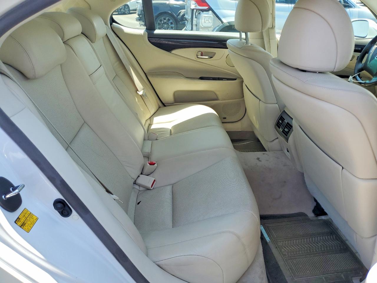 Lexus LS 460