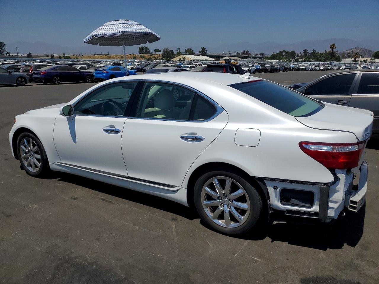 Lexus LS 460