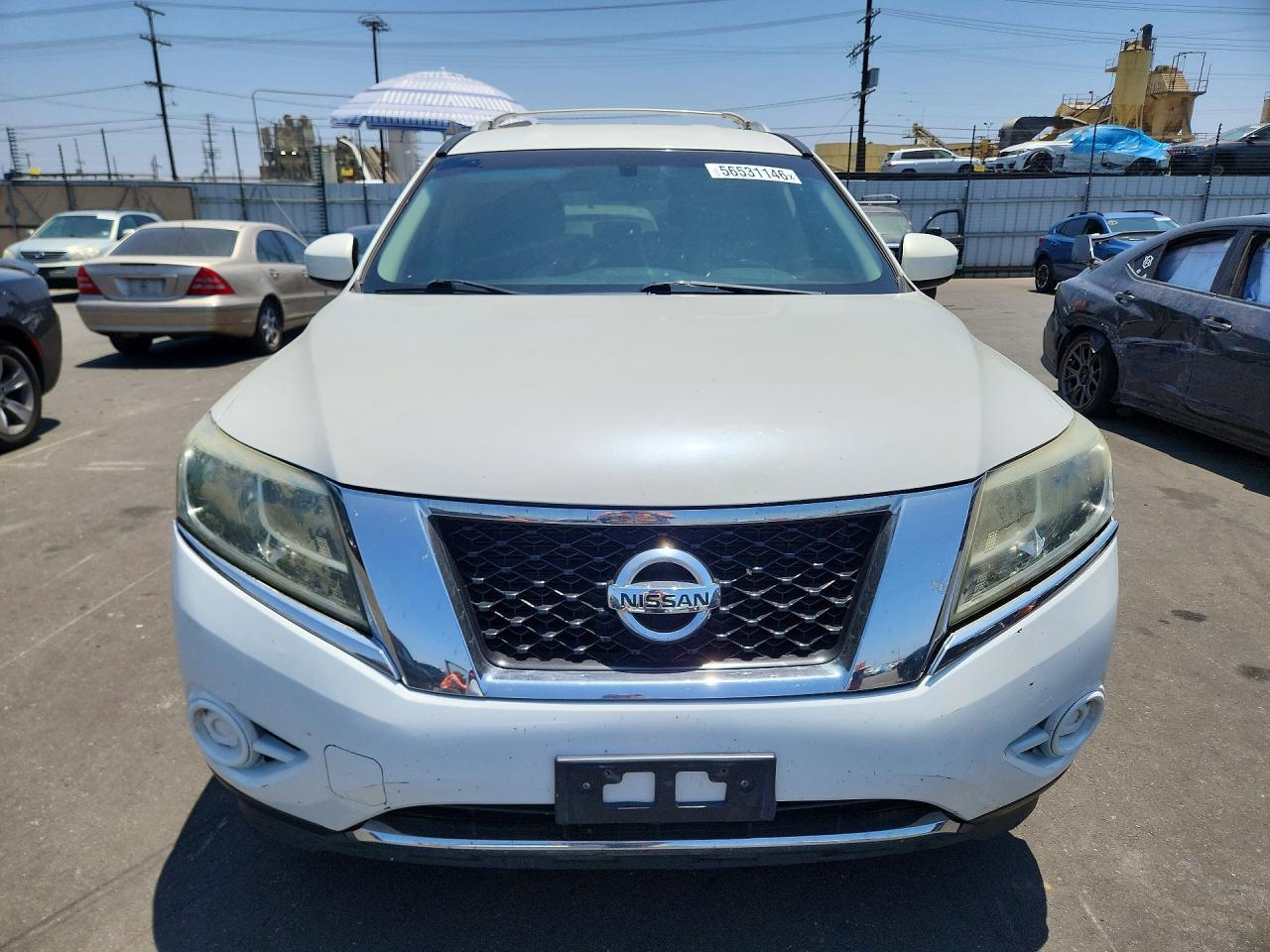 Nissan Pathfinder S