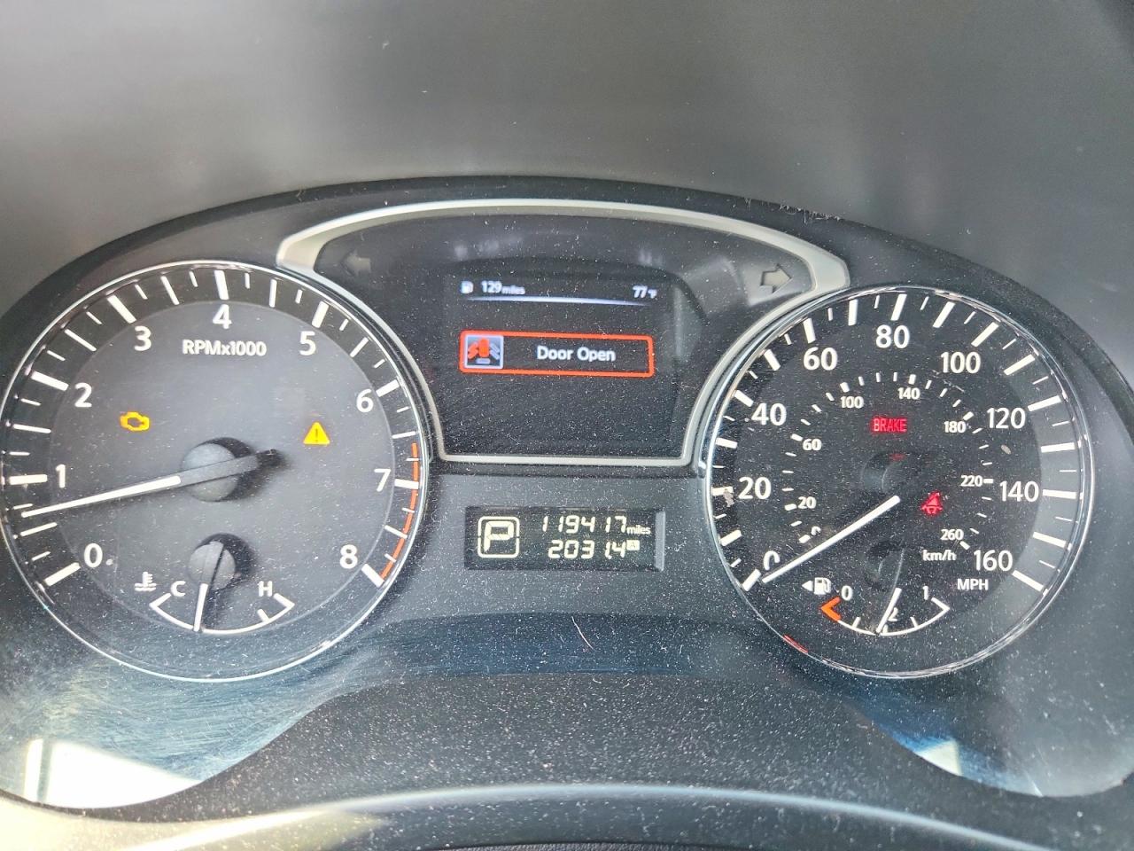 Nissan Pathfinder S