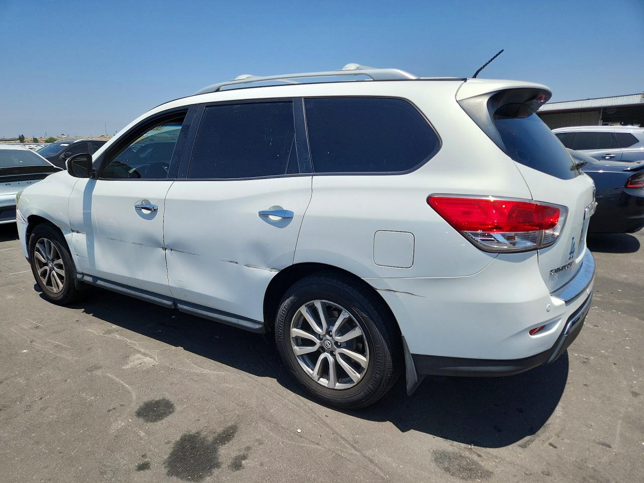 Nissan Pathfinder S