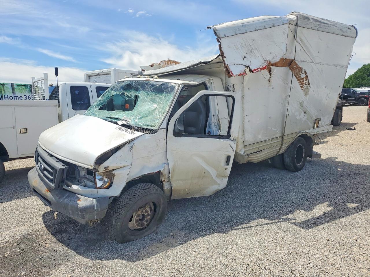 Salvage Ford Econoline Image
