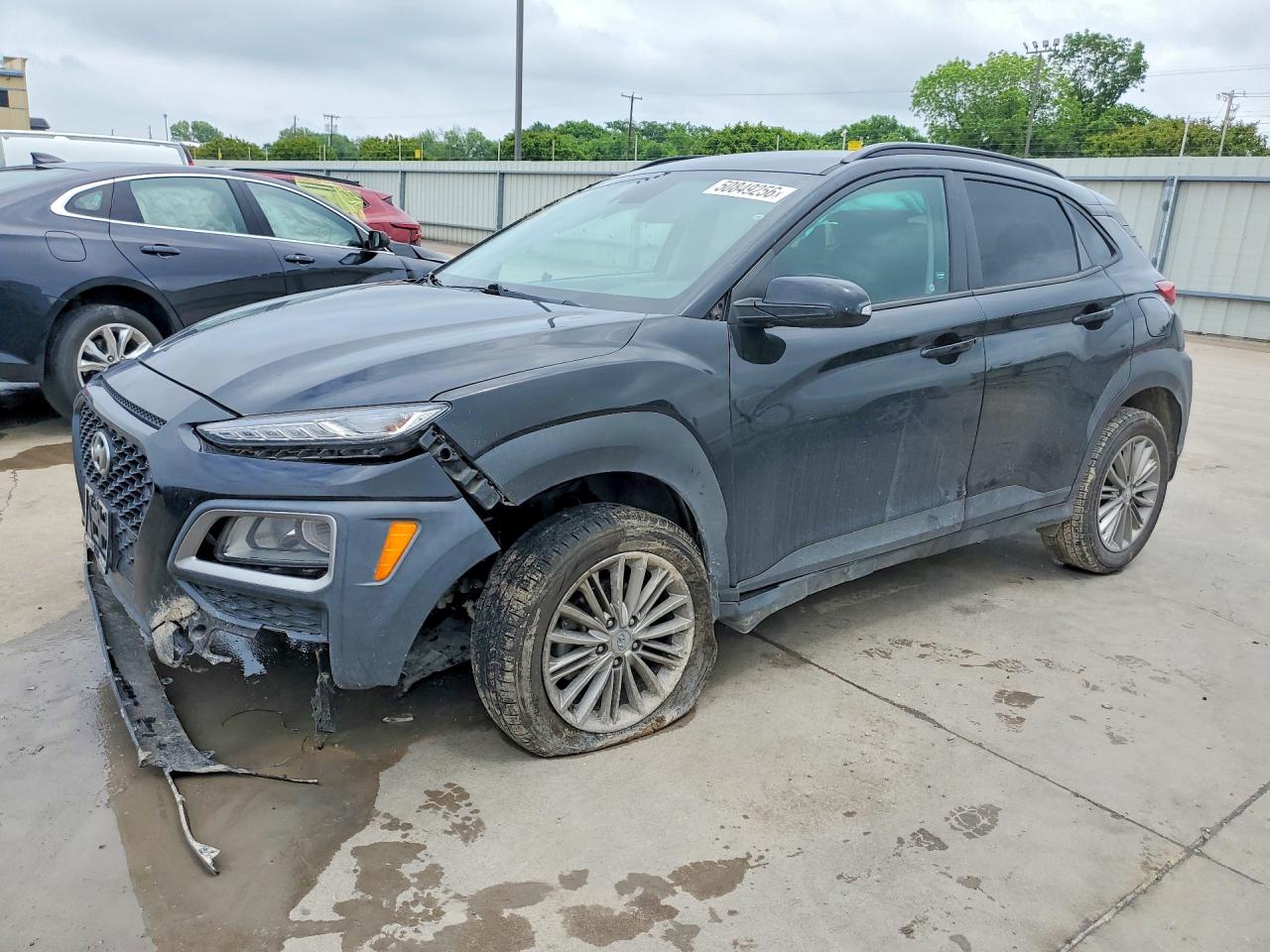 Salvage Hyundai KONA Image