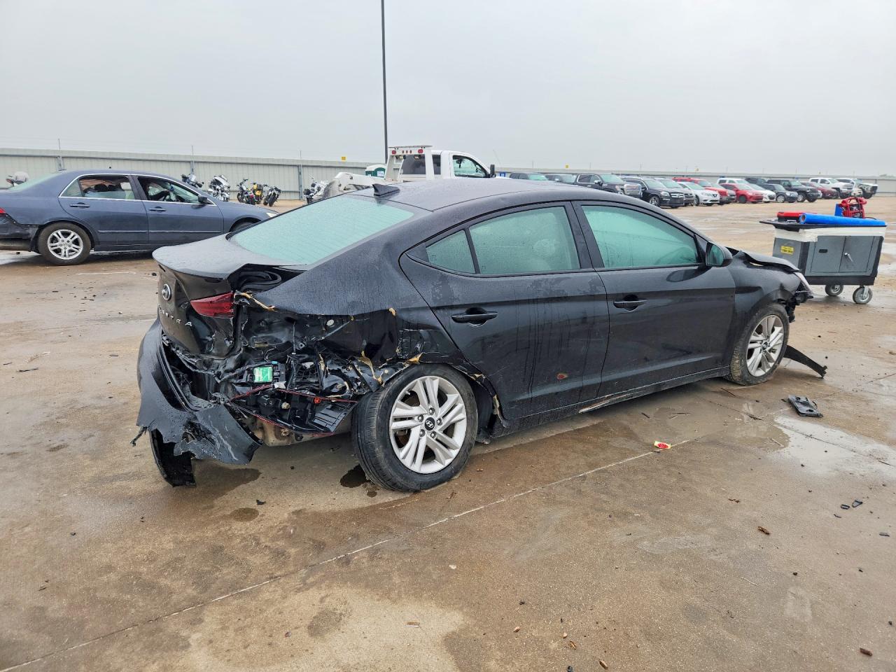 Hyundai ELANTRA Value Edition