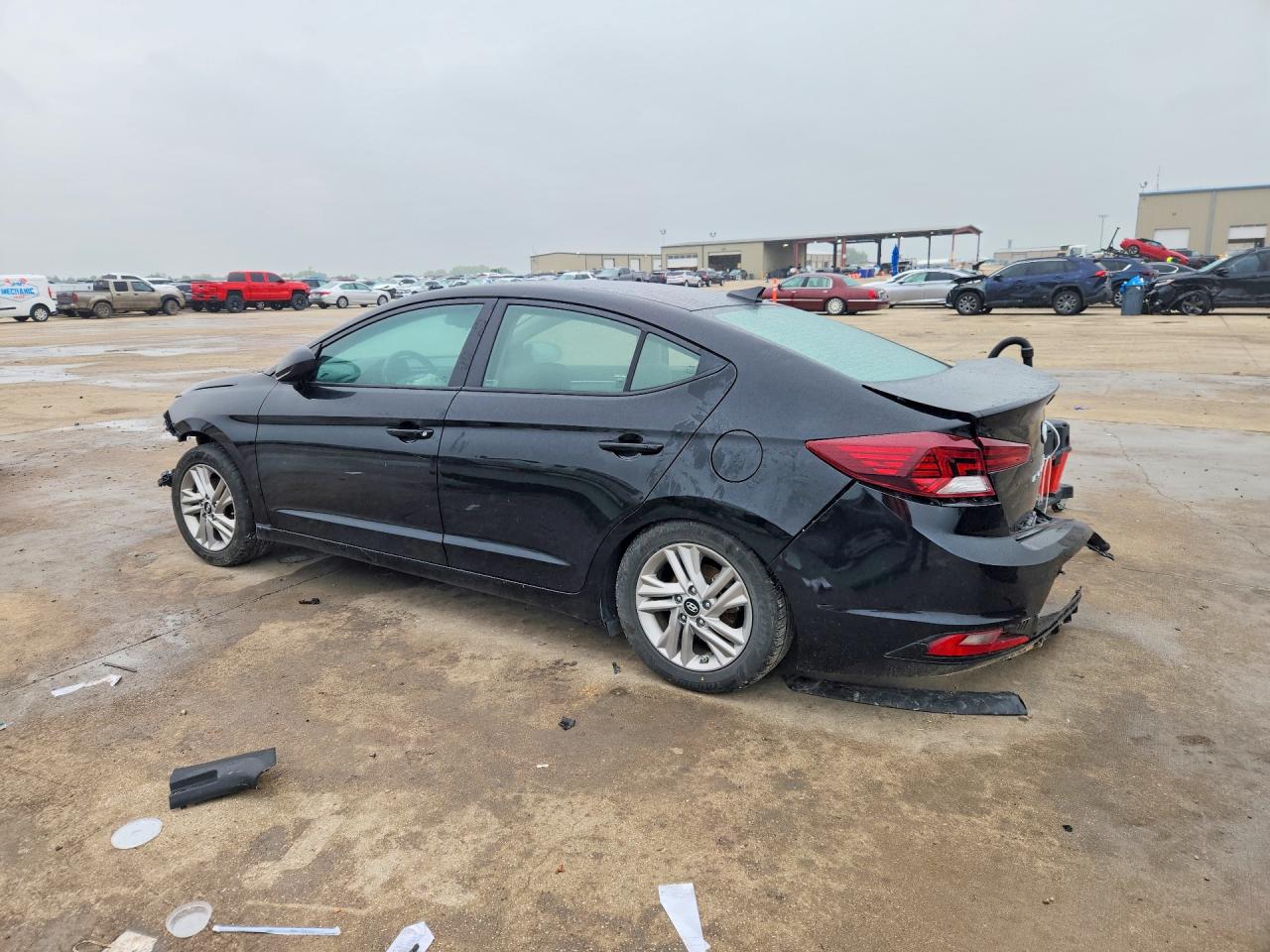 Hyundai ELANTRA Value Edition