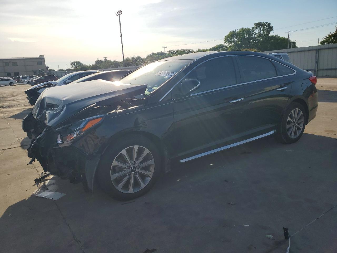 Salvage Hyundai SONATA Image