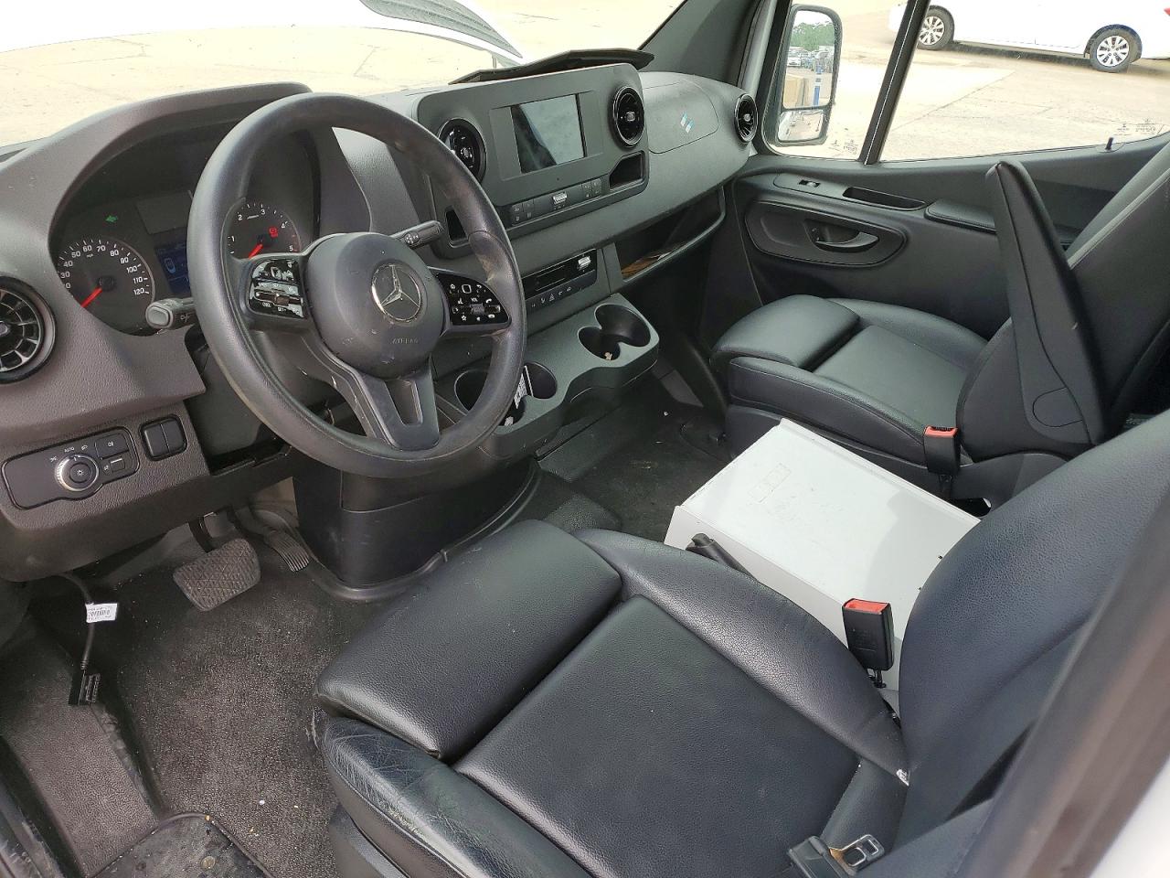 Mercedes-Benz Sprinter 2500