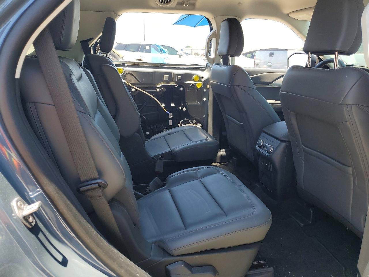 Ford Explorer Active