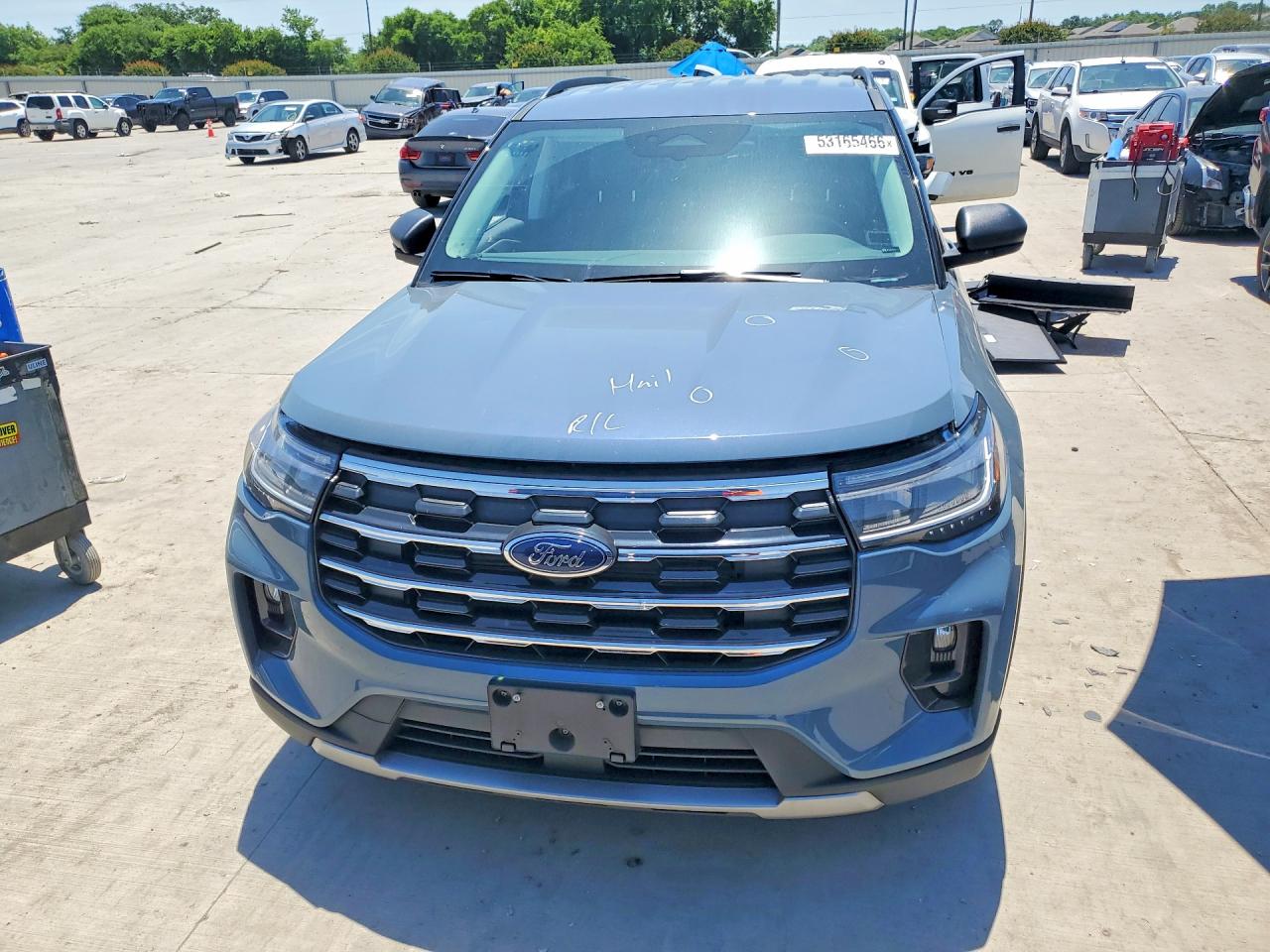 Ford Explorer Active