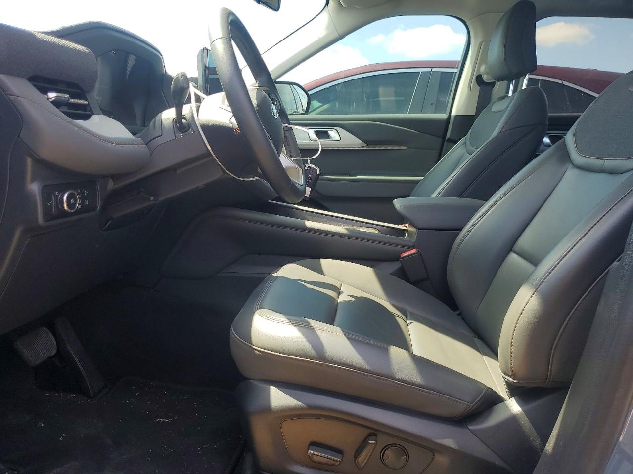 Ford Explorer Active