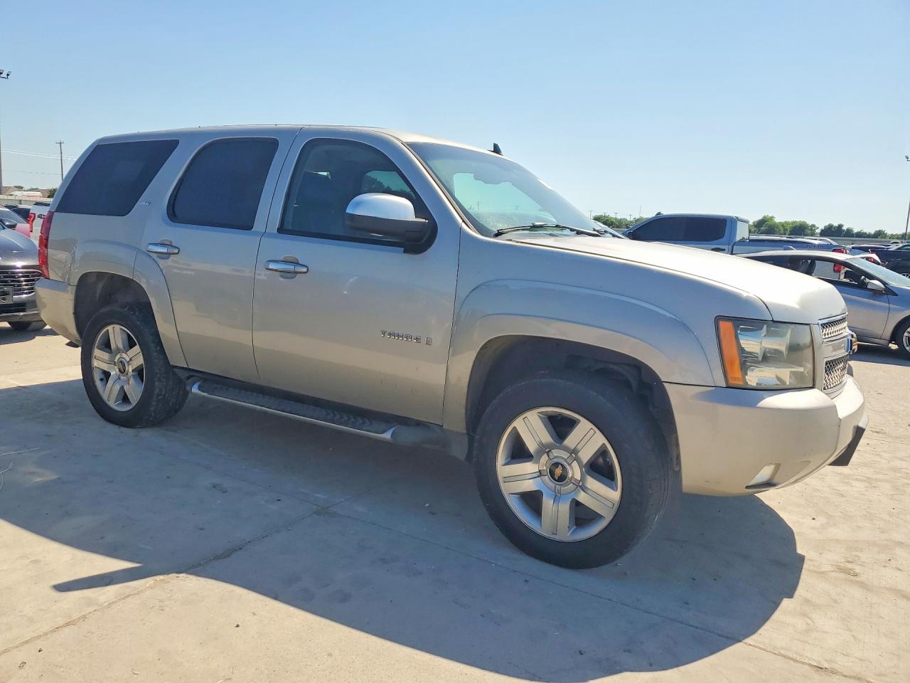 Chevrolet Tahoe C1500