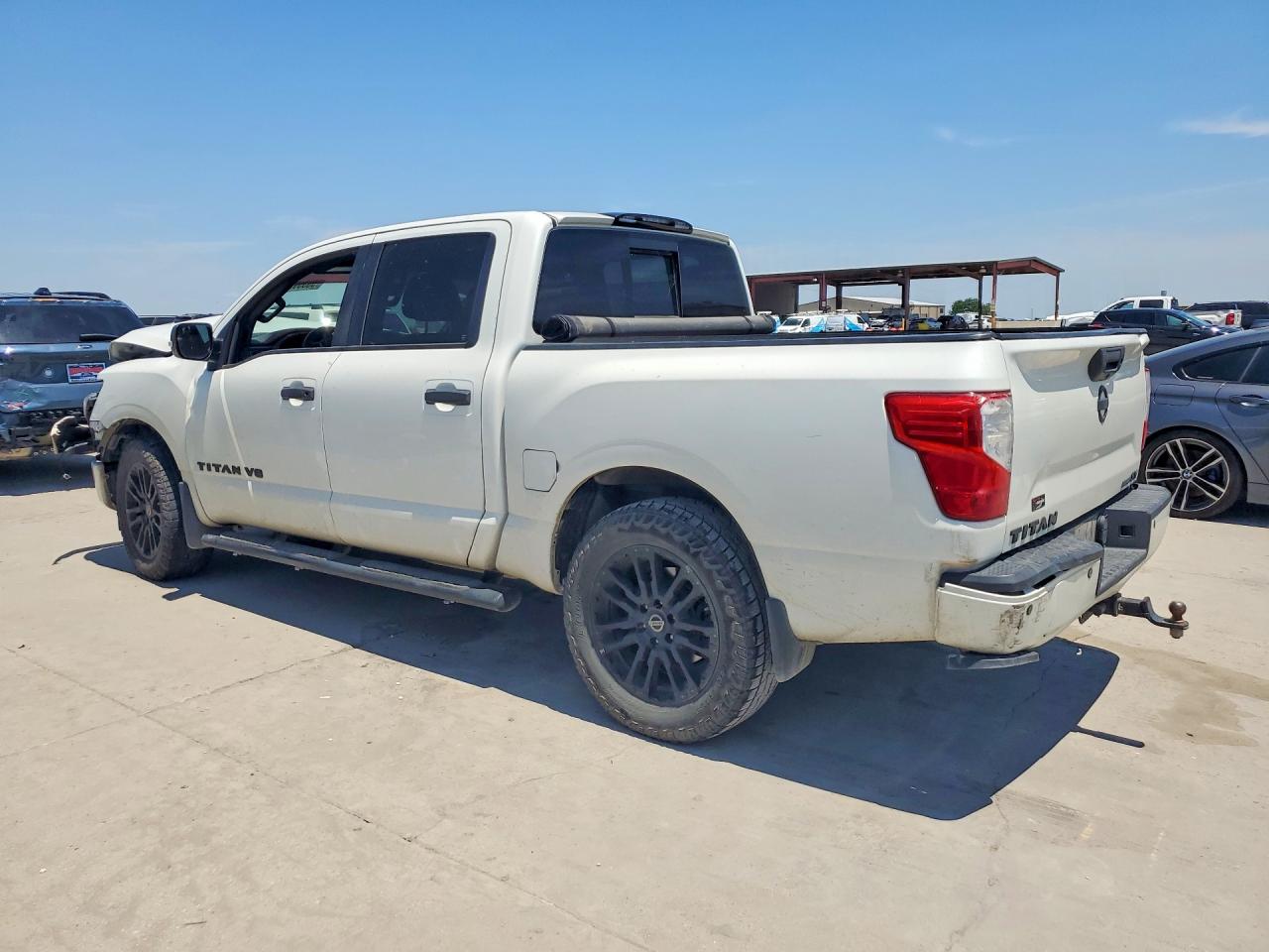 Nissan Titan Sv