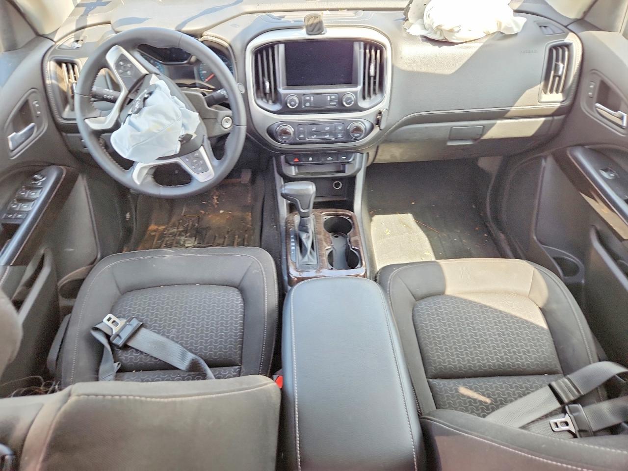 GMC Canyon Elevation